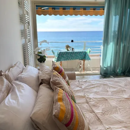 Mediterranean View Apartamento Menton